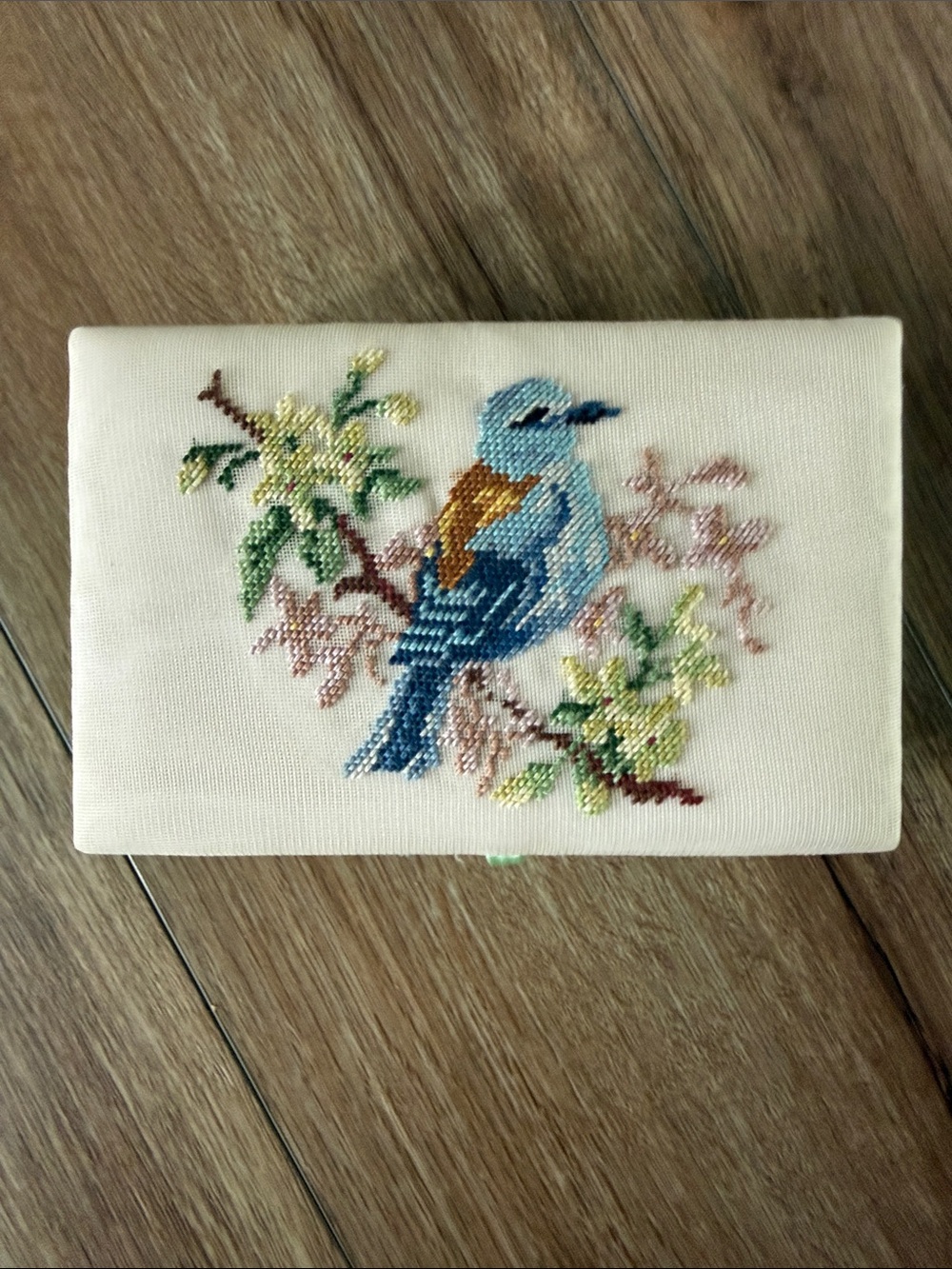 Fetco Hand-Embroidered Blue Bird jewelry box - mint green satin.